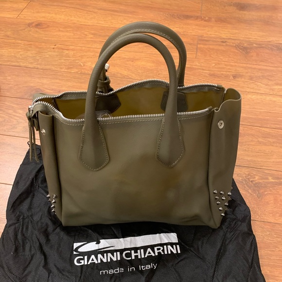 Gianni Chiarini handbag with stud details - Picture 1 of 4